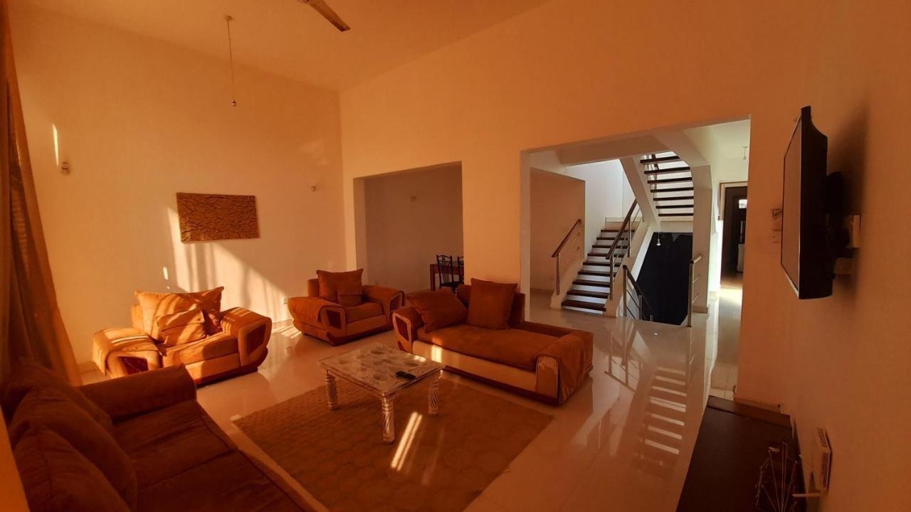 Ary Homestay Nyali- A Walk Away From City Mall Mombasa Ngoại thất bức ảnh