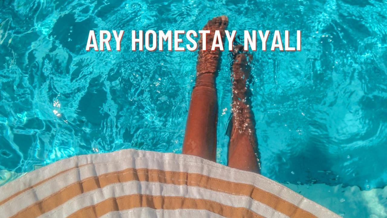 Ary Homestay Nyali- A Walk Away From City Mall Mombasa Ngoại thất bức ảnh