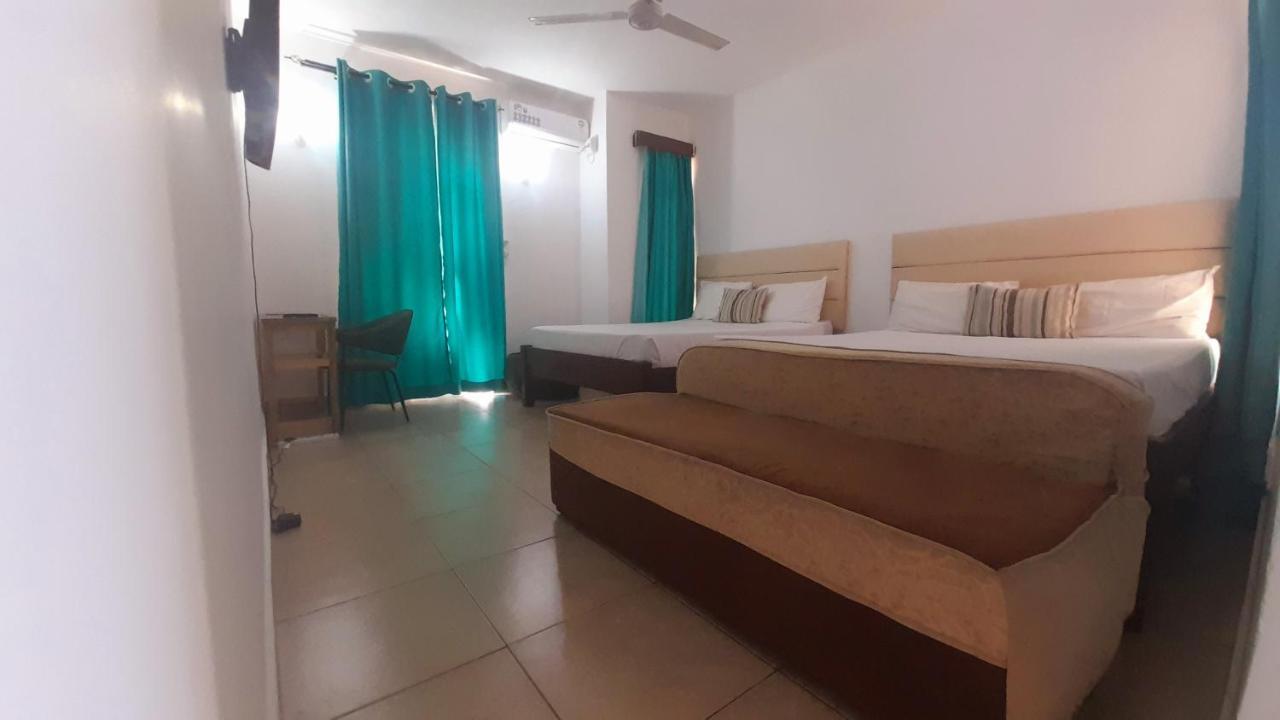 Ary Homestay Nyali- A Walk Away From City Mall Mombasa Ngoại thất bức ảnh